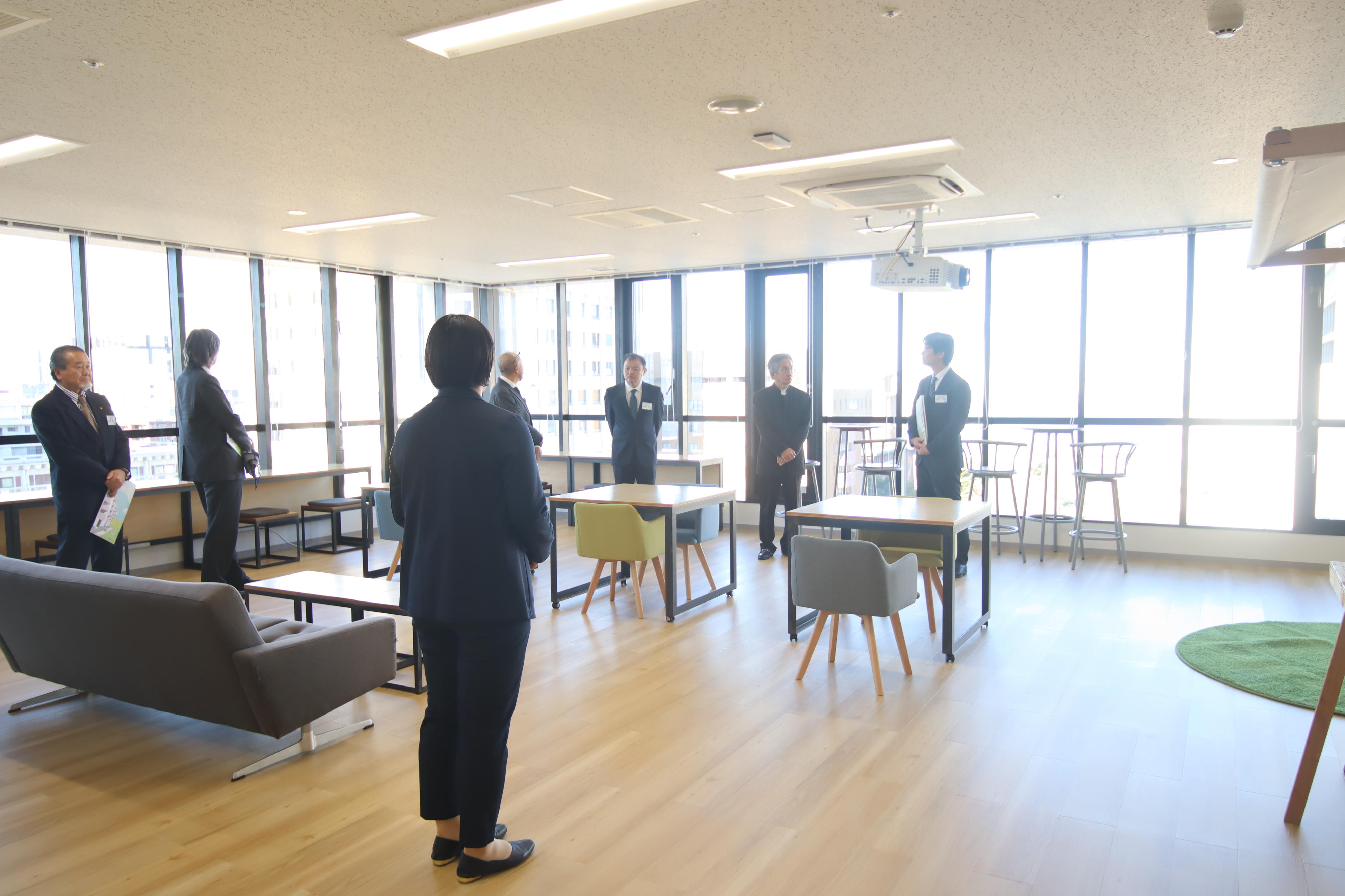 07ビル内見学会 (2).JPG
