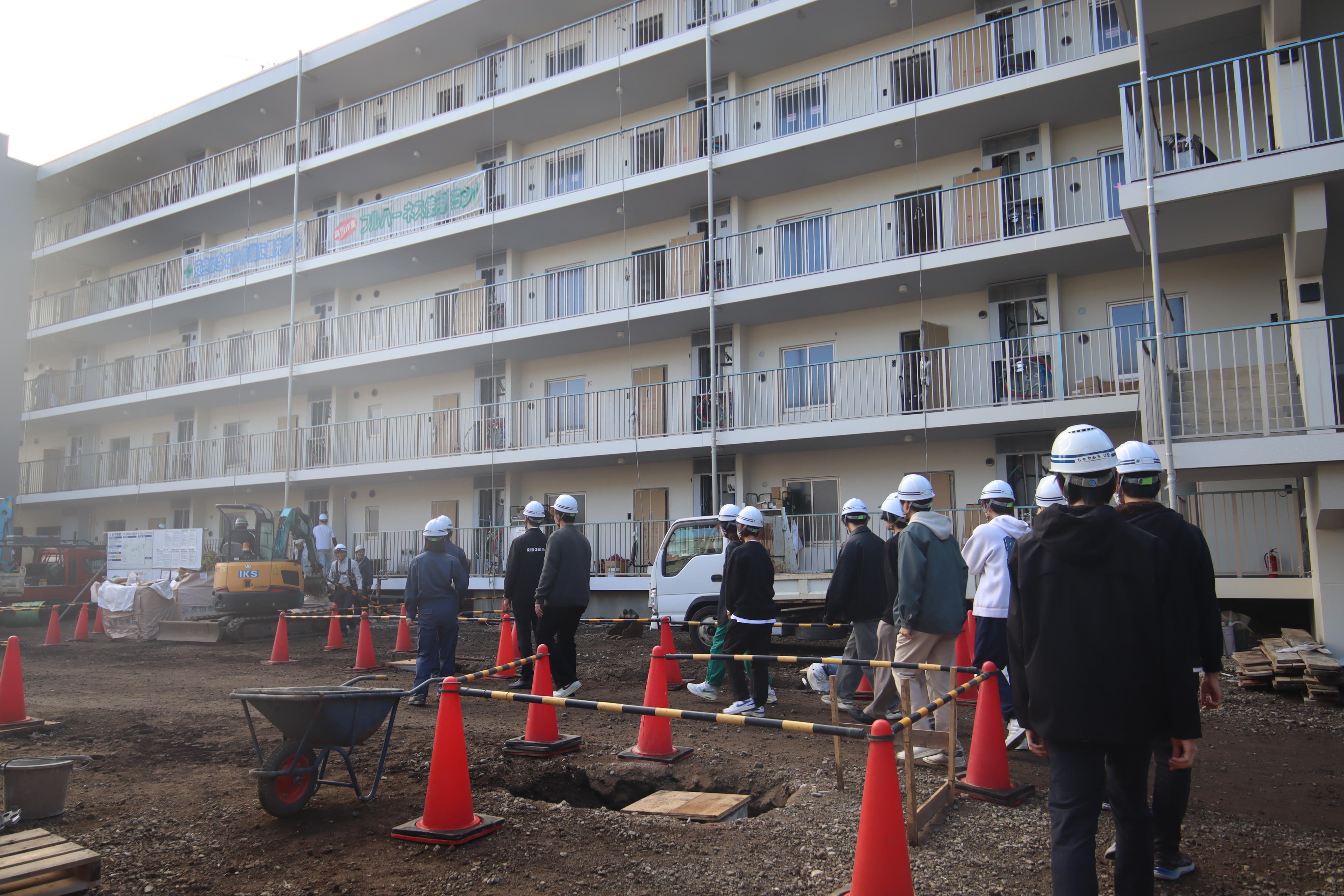 15フロール緑が丘見学.JPG