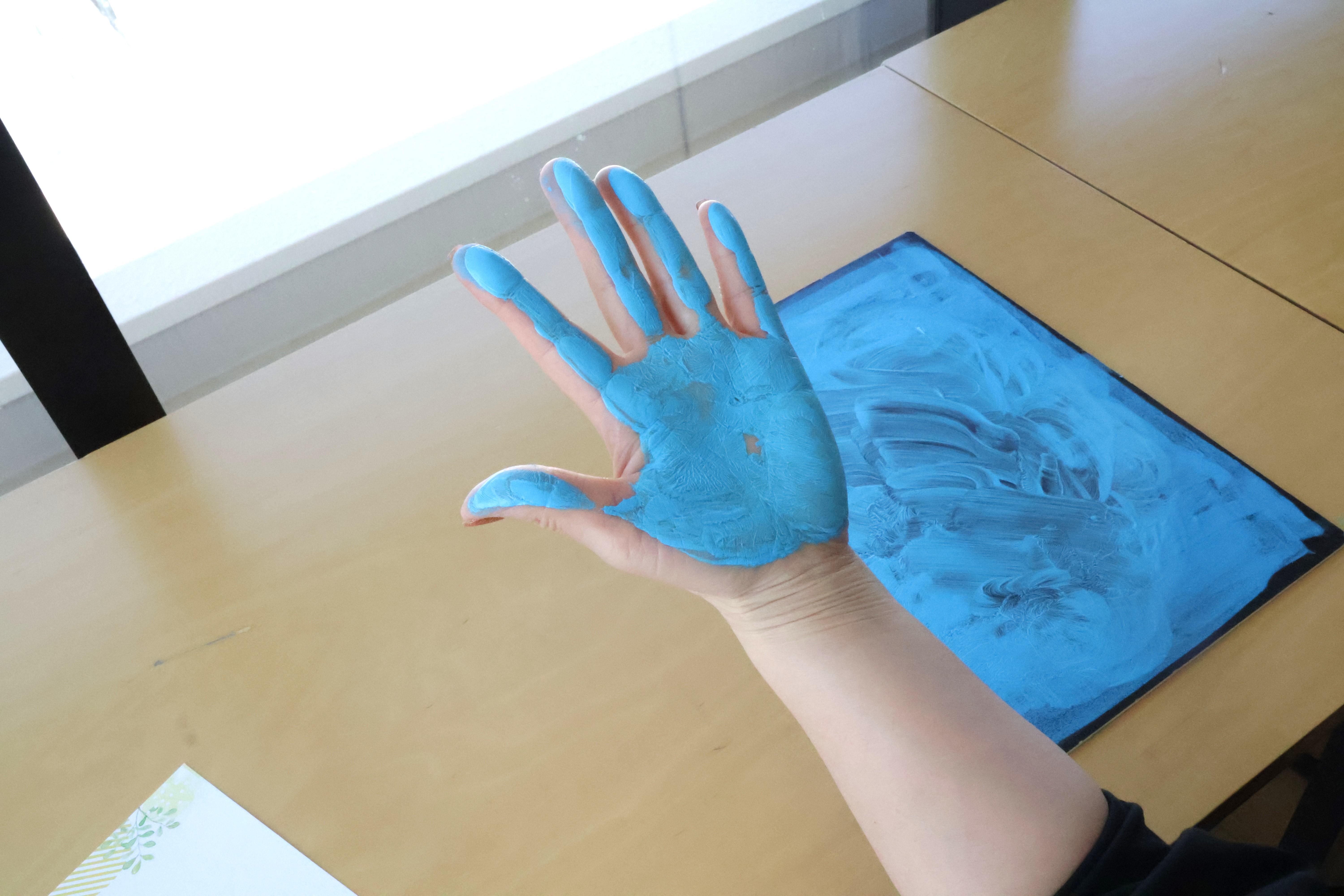 手にしっかり色を付ける.JPG