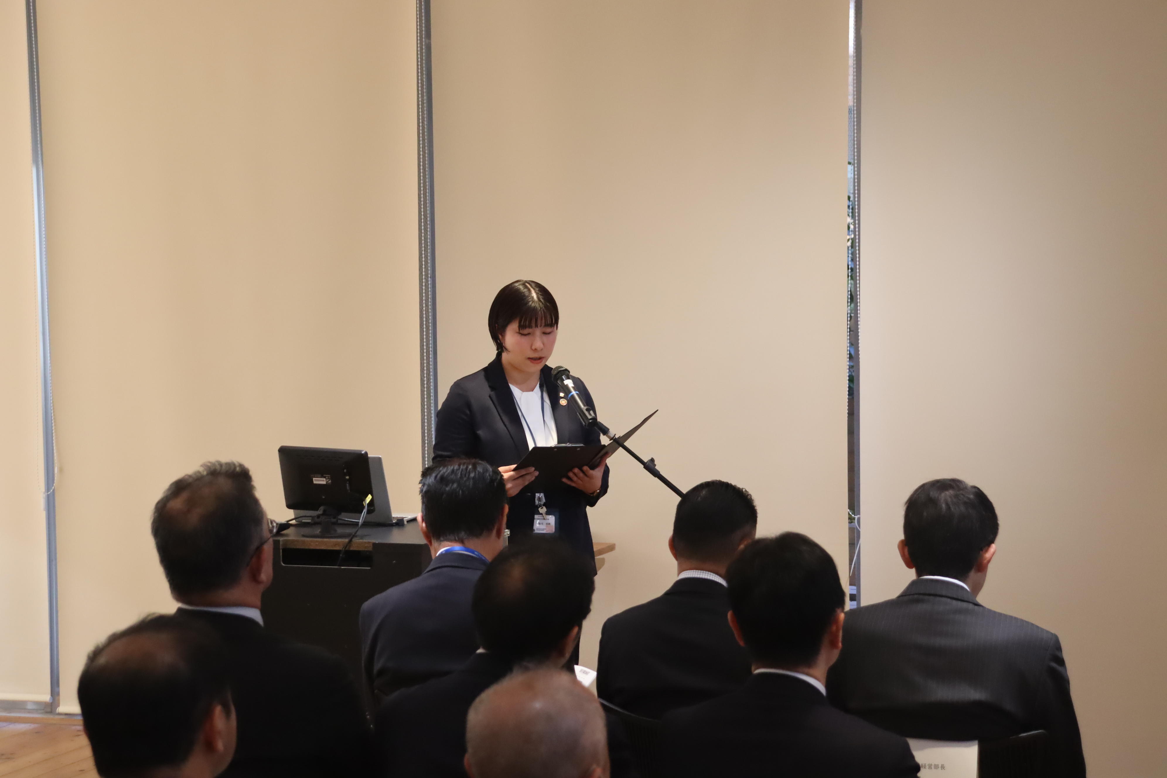 02司会.JPG