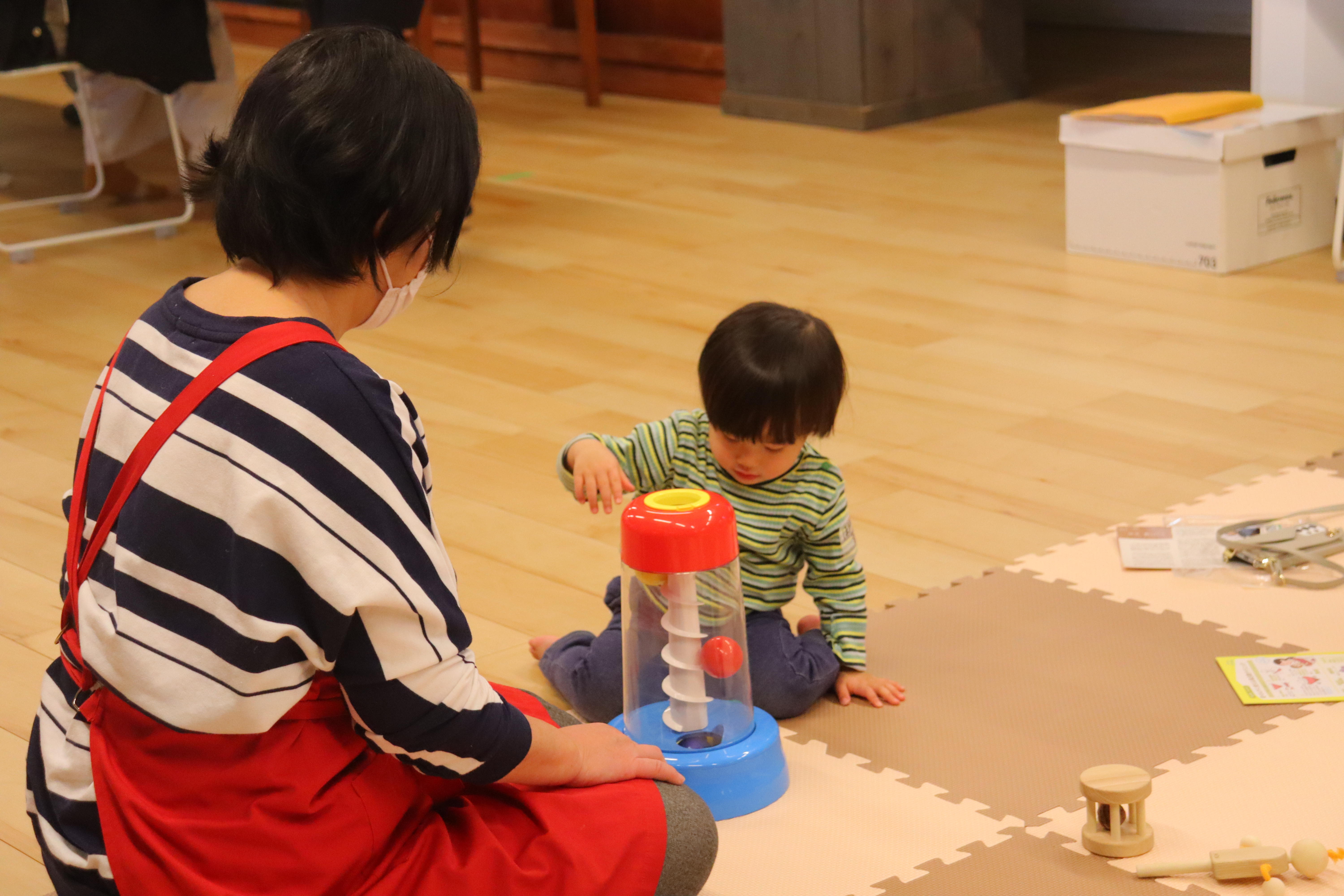 09くるくるチャイム.JPG